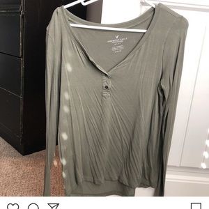 American Eagle long sleeve